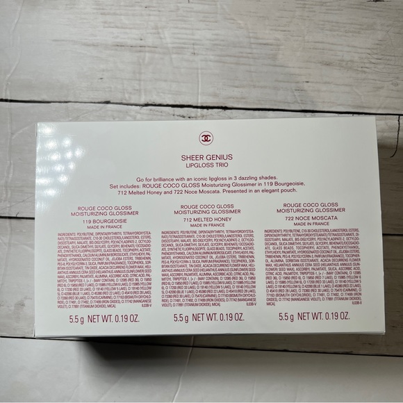 Chanel Bag Holiday Beauty Cosmetic Bag Red - Picture 7 of 7